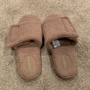NWT Men’s Slipper Sandals